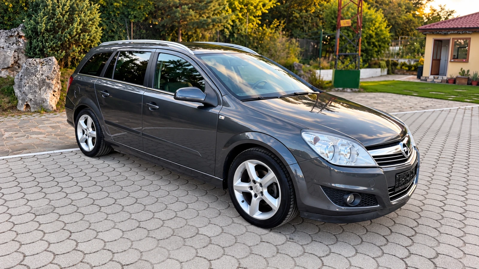 Opel Astra 1.6 Бензин/ Газ, 116К.с, снимка 3 - Автомобили и джипове - 56112602