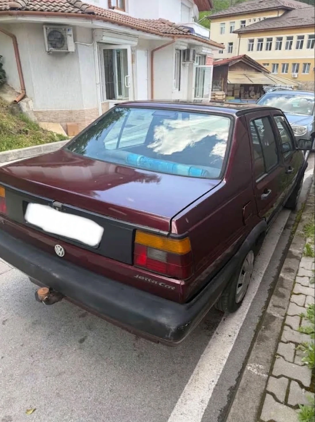 VW Jetta 1.6 TD, снимка 2 - Автомобили и джипове - 56160205