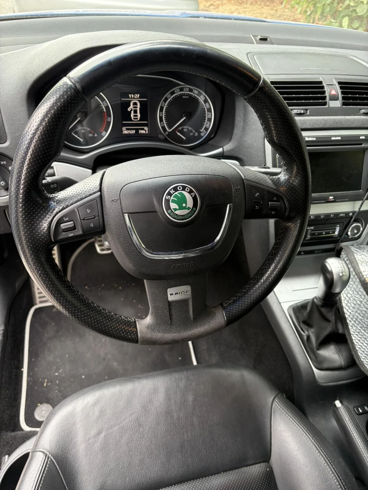 Skoda Octavia 2.0 TSI RS, снимка 12 - Автомобили и джипове - 56426676