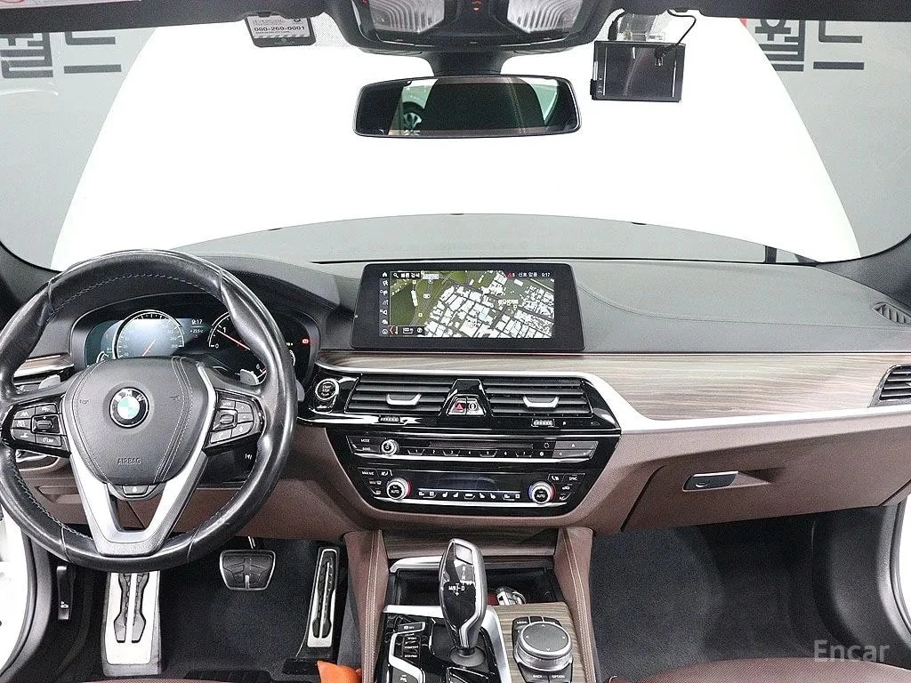 BMW 520 * 520d xDrive M Sport Package Plus * , снимка 7 - Автомобили и джипове - 56714609