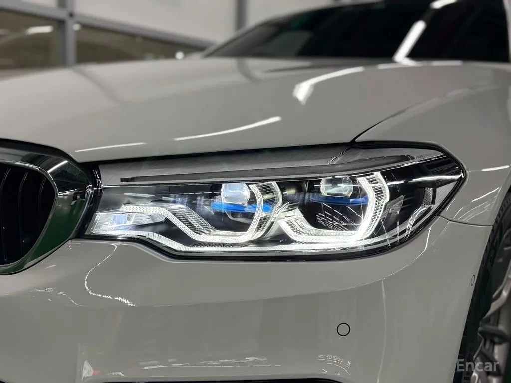 BMW 520 * 520d xDrive M Sport Package Plus * , снимка 5 - Автомобили и джипове - 56714609