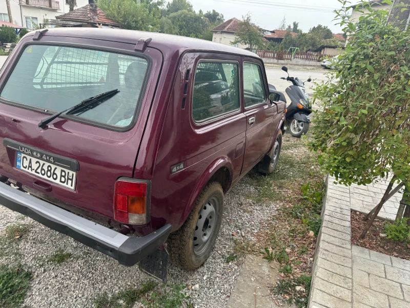 Lada Niva 1700 i, снимка 4 - Автомобили и джипове - 48095931