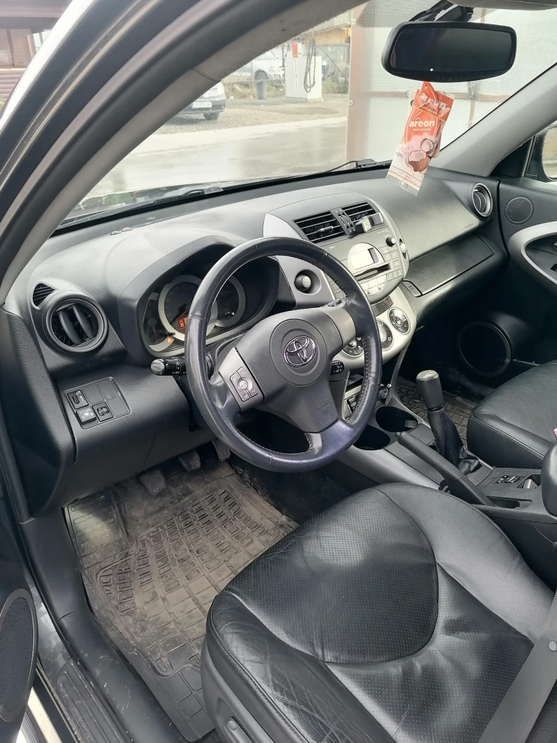 Toyota Rav4 2.0, снимка 11 - Автомобили и джипове - 52442279