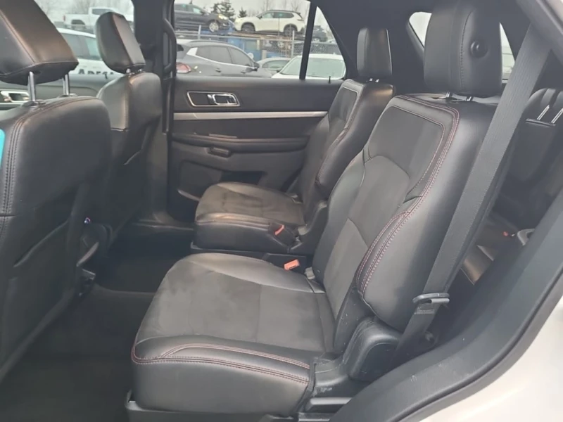 Ford Explorer * XLT * CARFAX * БЕЗ ПЪРВОНАЧАЛНА ВНОСКА, снимка 3 - Автомобили и джипове - 52964824