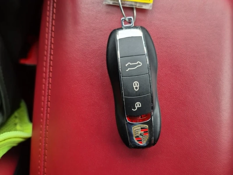 Porsche Macan GTS * CARFAX * ПАНОРАМА* ПОДГРЕВИ* , снимка 7 - Автомобили и джипове - 53264077