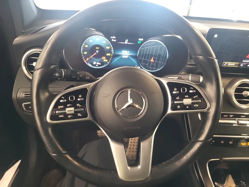 Mercedes-Benz GLC 300 AMG-Line * CARFAX * Панорама * , снимка 9 - Автомобили и джипове - 53341467