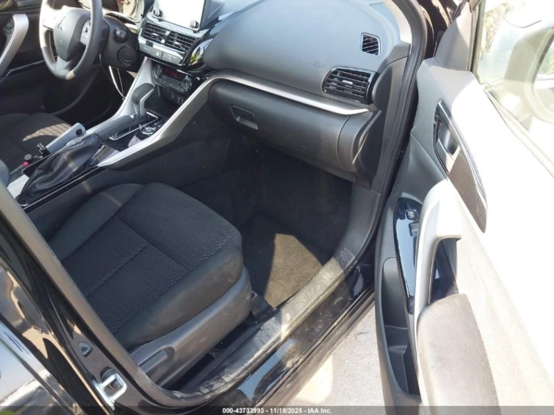 Mitsubishi Eclipse Cross LE S-AWC * CARFAX* , снимка 5 - Автомобили и джипове - 53420826