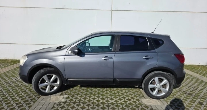 Nissan Qashqai, снимка 4 - Автомобили и джипове - 53738679