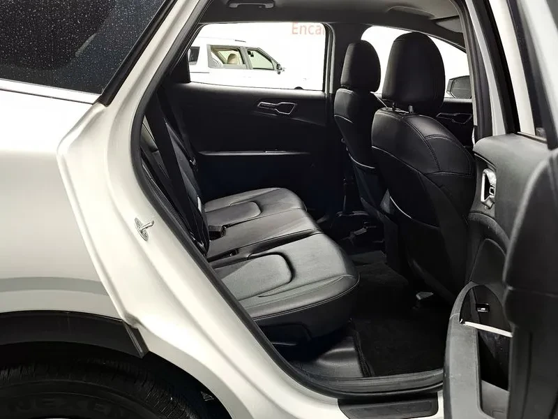 Kia Sportage GASOLINE 1.6 TURBO 2WD TRENDY, снимка 12 - Автомобили и джипове - 55314107