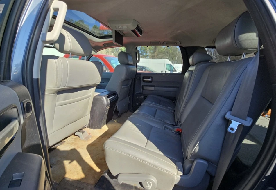 Toyota Sequoia LIMITED* 5.7* V8* ПОДГРЕВ* КАМЕРА* КЕЙЛЕС - изображение 10