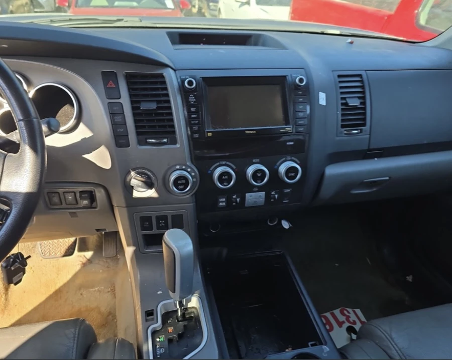 Toyota Sequoia LIMITED* 5.7* V8* ПОДГРЕВ* КАМЕРА* КЕЙЛЕС - изображение 6