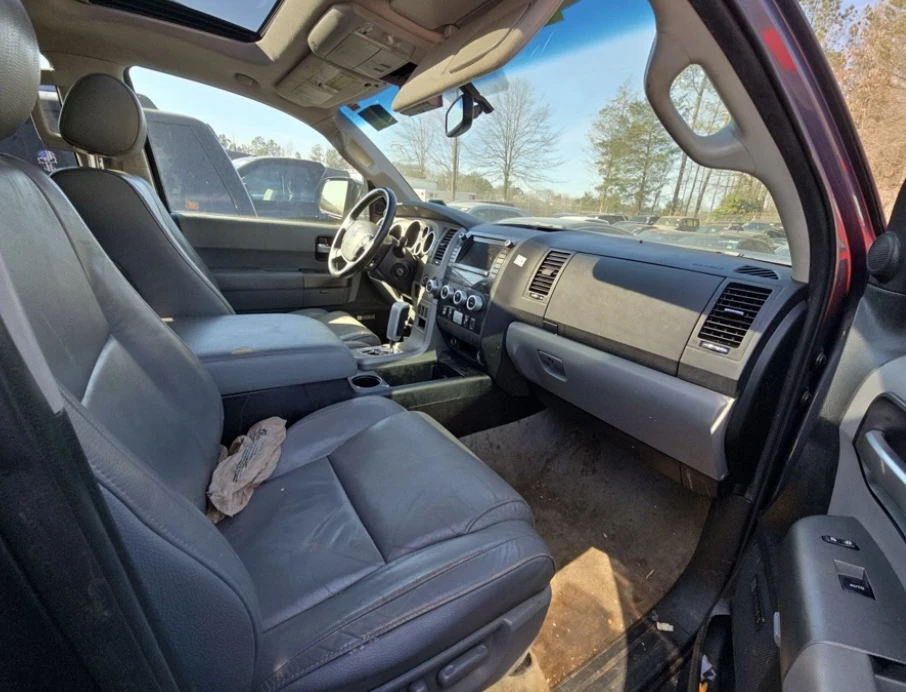 Toyota Sequoia LIMITED* 5.7* V8* ПОДГРЕВ* КАМЕРА* КЕЙЛЕС - изображение 7