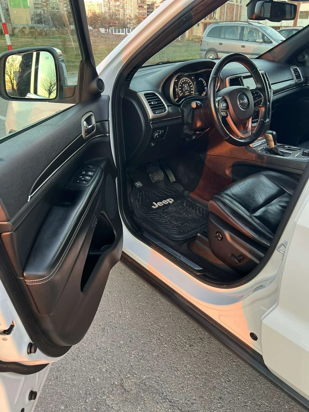 Jeep Grand cherokee 3.6/8 ск ZF - изображение 8