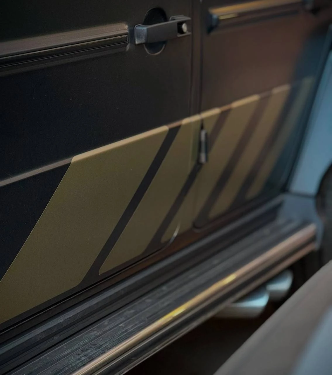 Mercedes-Benz G 63 AMG Grand Edition - изображение 4