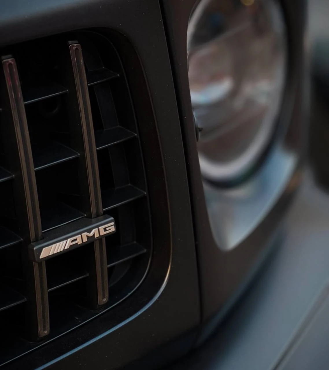 Mercedes-Benz G 63 AMG Grand Edition - изображение 2