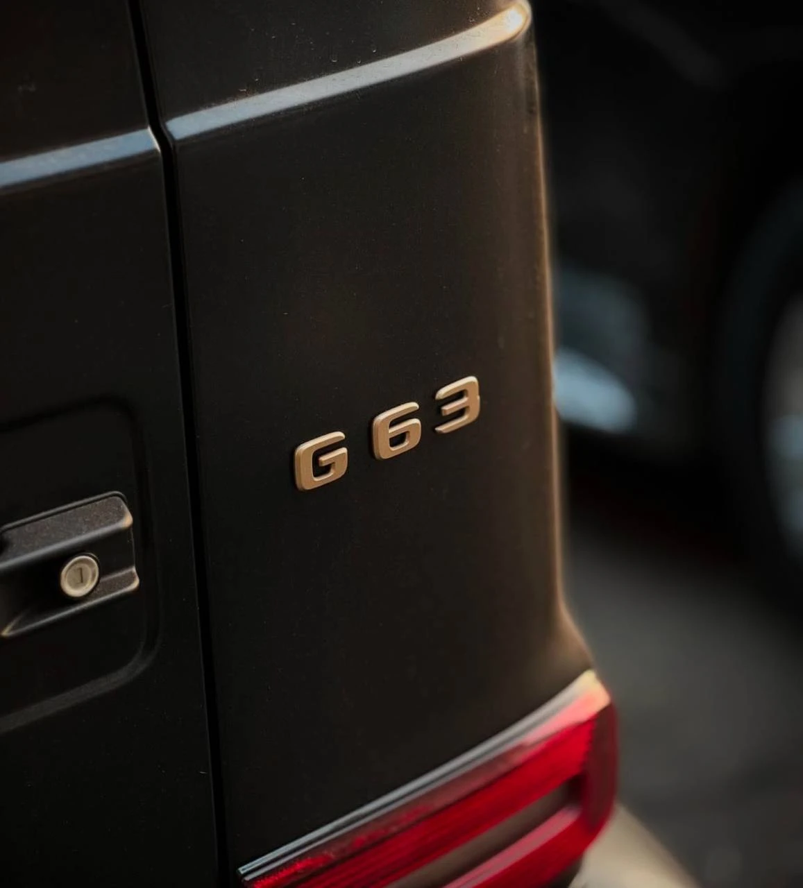 Mercedes-Benz G 63 AMG Grand Edition - изображение 5