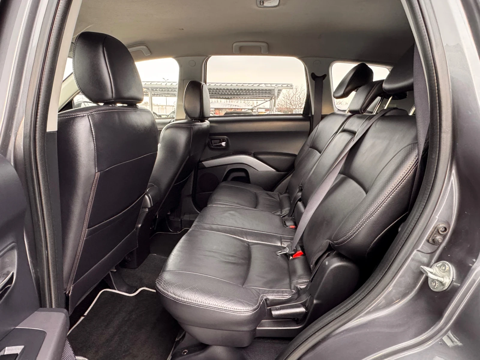 Peugeot 4007 2.2HDI ИТАЛИЯ 4х4 6+ 1 КОЖА НАВИ - изображение 8