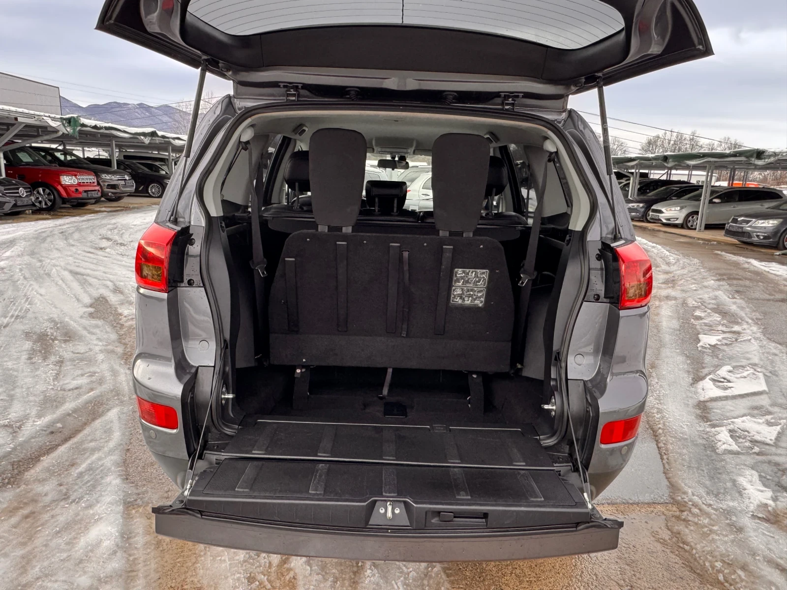 Peugeot 4007 2.2HDI ИТАЛИЯ 4х4 6+ 1 КОЖА НАВИ - изображение 9