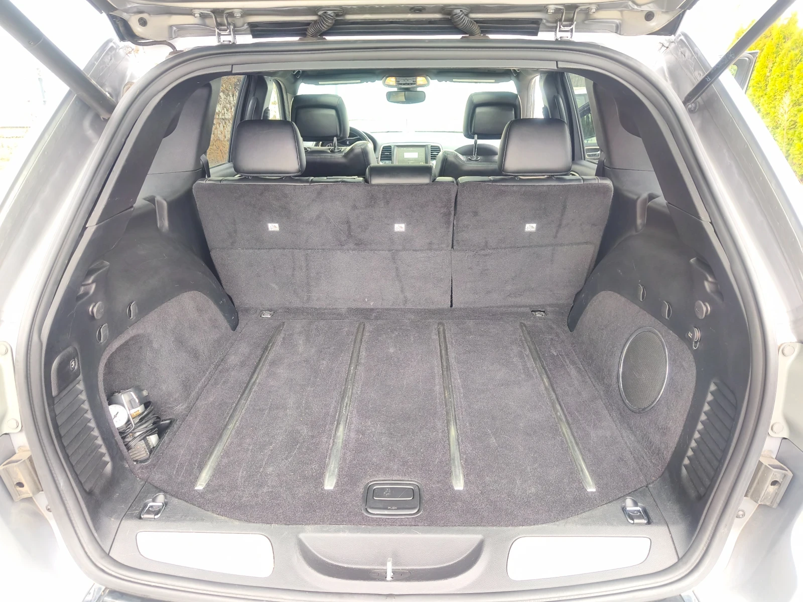 Jeep Grand cherokee, снимка 17 - Автомобили и джипове - 53760735