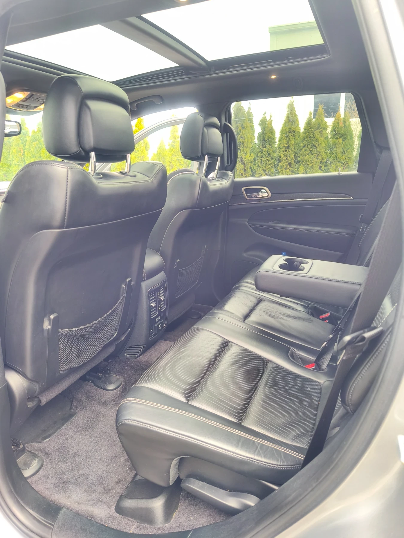 Jeep Grand cherokee, снимка 13 - Автомобили и джипове - 53760735