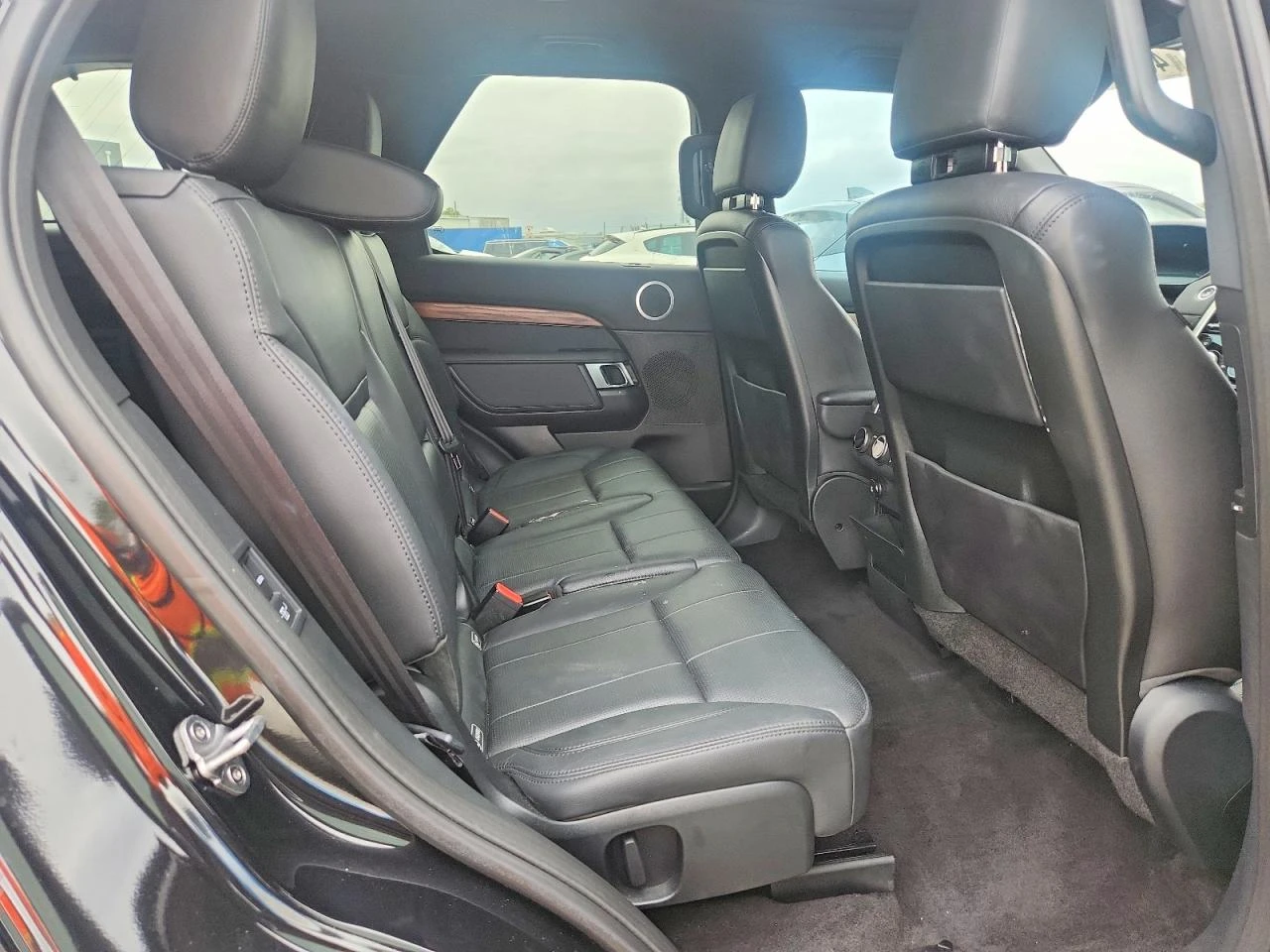 Land Rover Discovery HSE, снимка 9 - Автомобили и джипове - 53993988