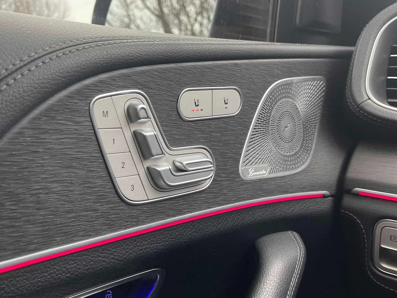 Mercedes-Benz GLE 350 /BURMESTER/360/DISTRONIC/PANO, снимка 10 - Автомобили и джипове - 53996433