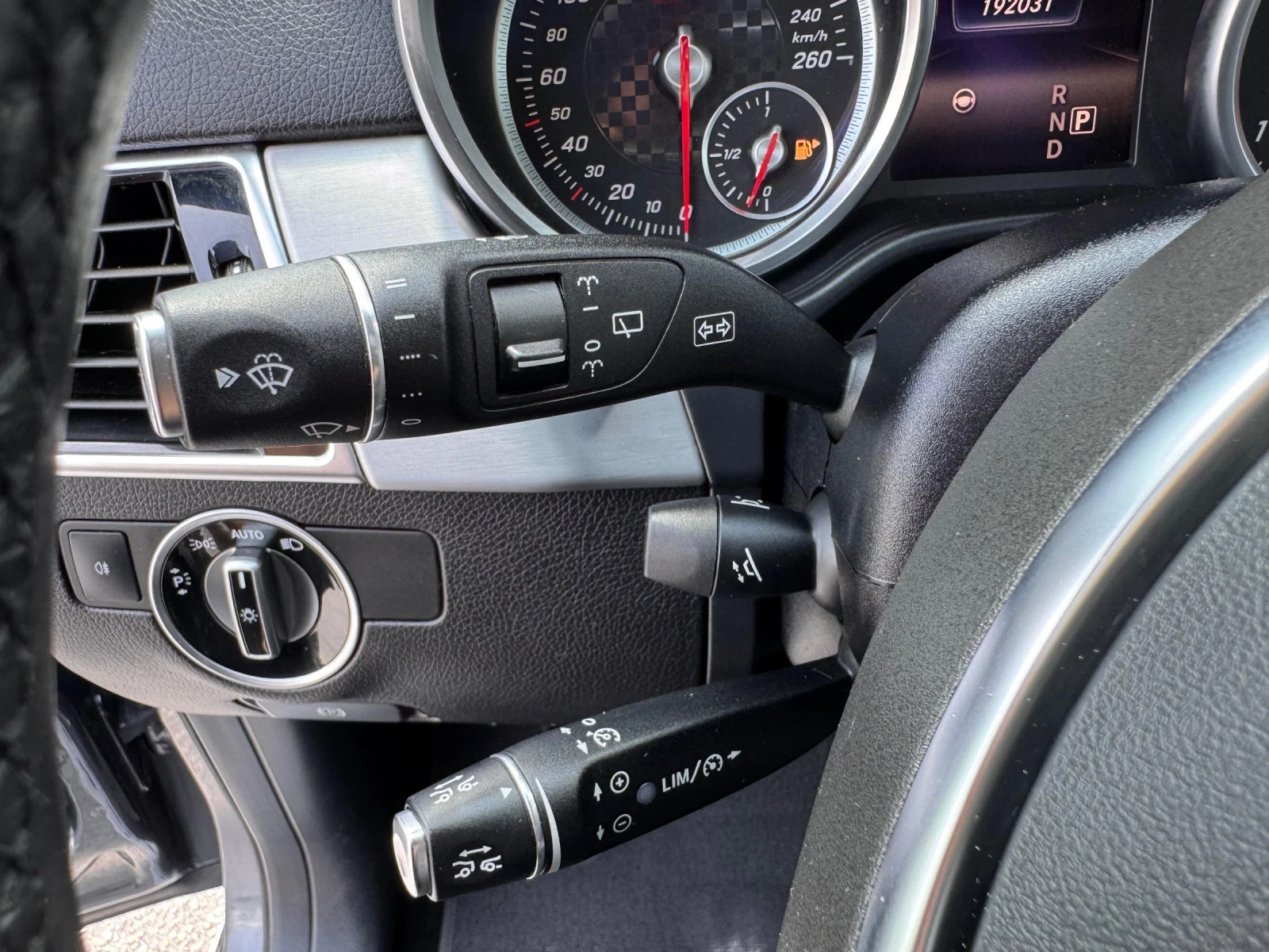 Mercedes-Benz GLE 350 3xTV AMG Full MaX Панорама Дистроник, снимка 16 - Автомобили и джипове - 55076067