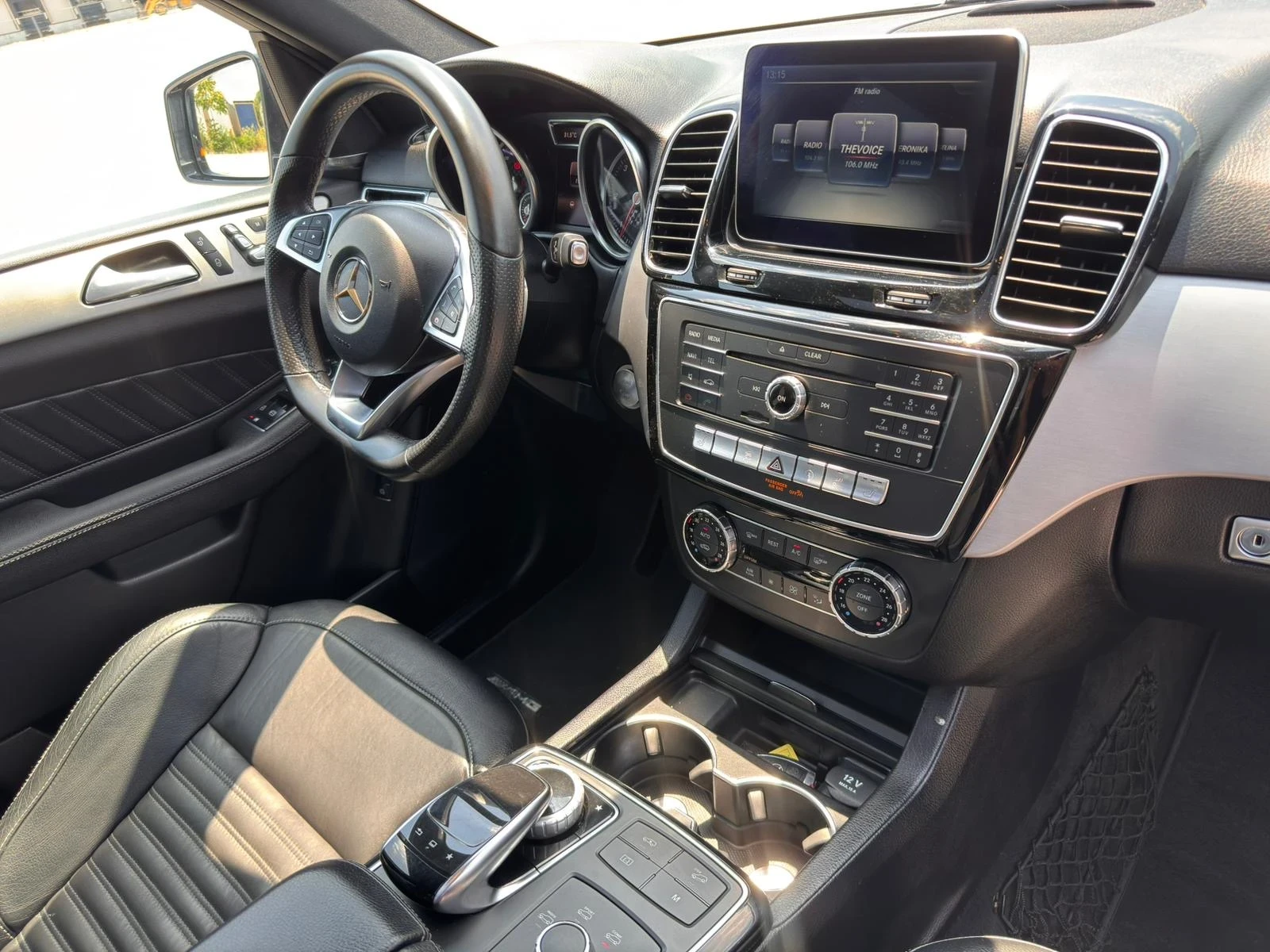 Mercedes-Benz GLE 350 3xTV AMG Full MaX Панорама Дистроник, снимка 14 - Автомобили и джипове - 55076067