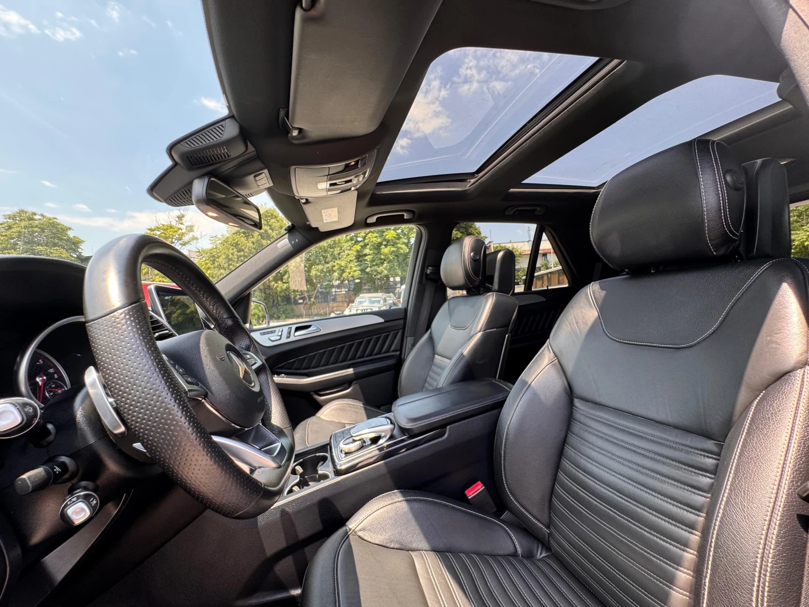 Mercedes-Benz GLE 350 3xTV AMG Full MaX Панорама Дистроник, снимка 11 - Автомобили и джипове - 55076067
