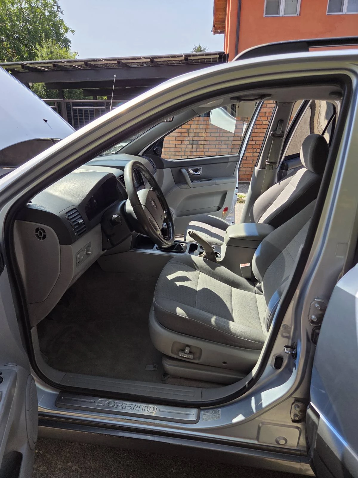Kia Sorento 2.5 CRDI, снимка 9 - Автомобили и джипове - 55425962