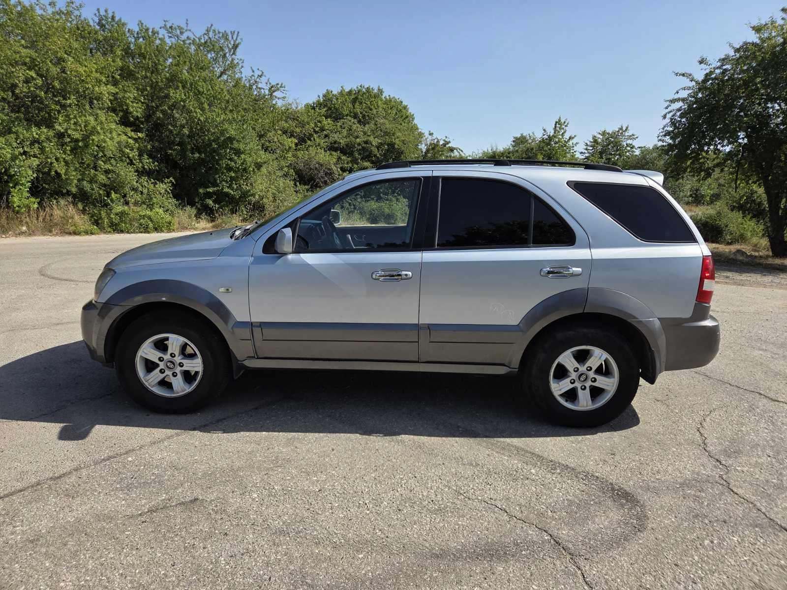 Kia Sorento 2.5 CRDI, снимка 4 - Автомобили и джипове - 55425962