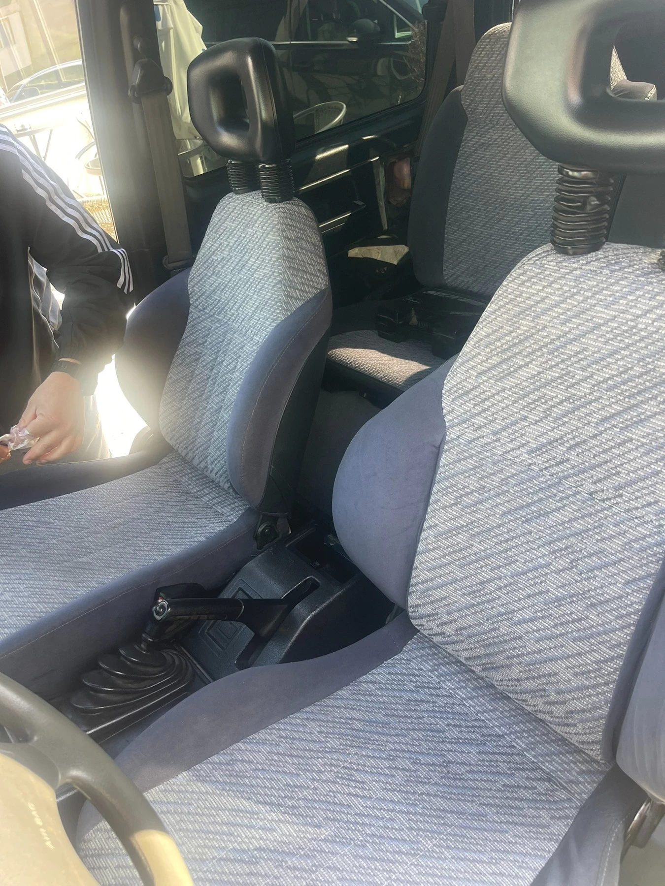 Suzuki Vitara Бензин, снимка 9 - Автомобили и джипове - 56684299