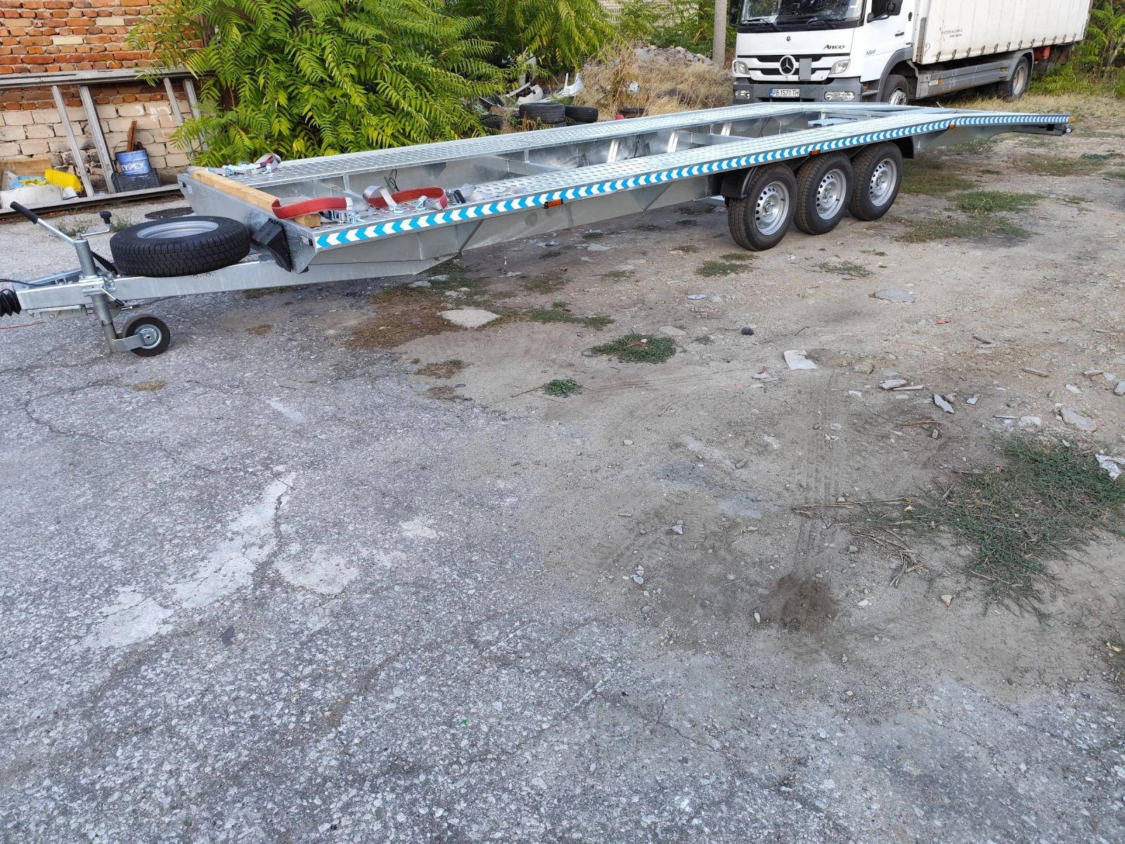   Niewiadow | Mobile.bg   8