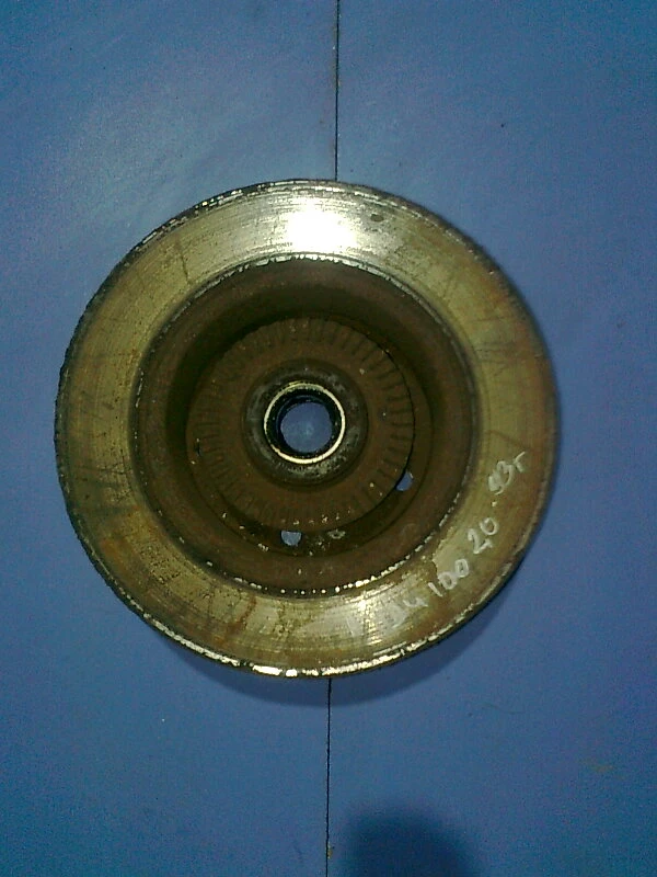 главина задна дясна за Ауди 100 комби