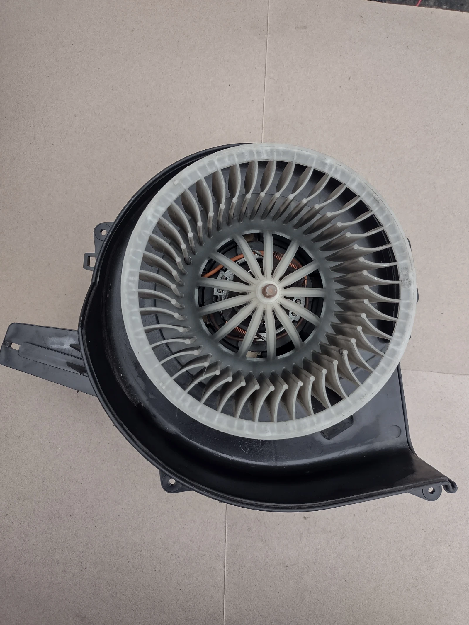 6Q1819015J     Volkswagen Polo V (2009-2017)  BEHR | Mobile.bg   3