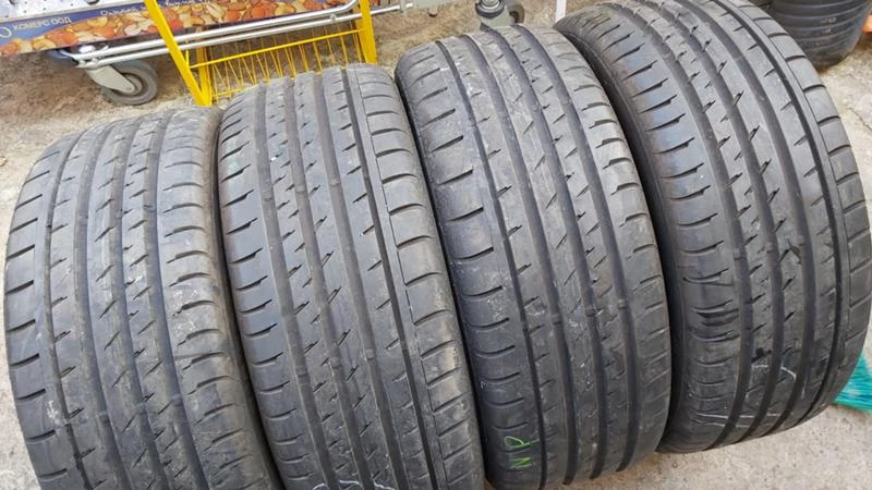 Гуми Летни 215/50R17, снимка 2 - Гуми и джанти - 27281462