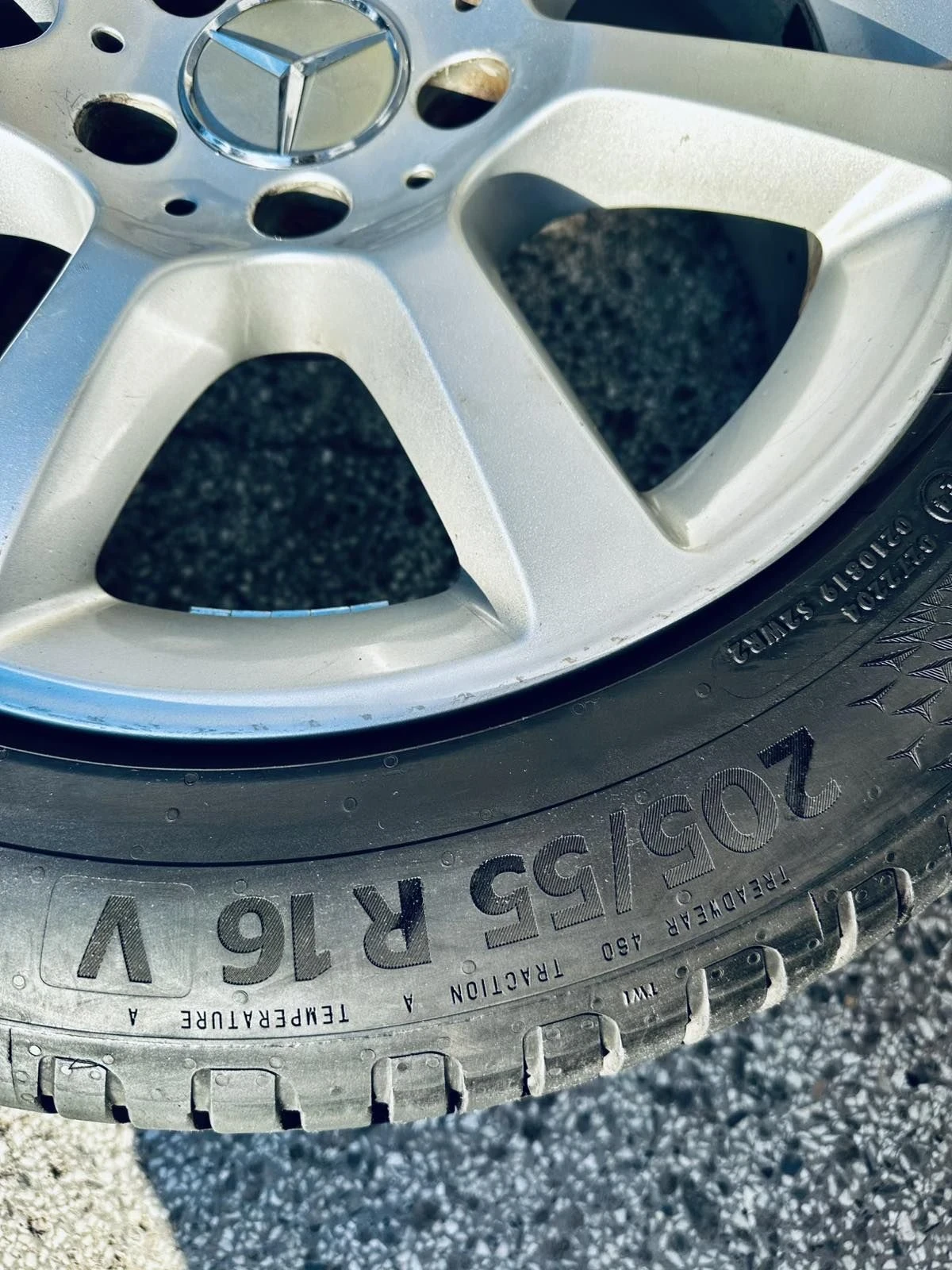 Гуми с джанти Continental 205/55R16, снимка 5 - Гуми и джанти - 55791234