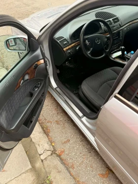 Mercedes-Benz E 270 2.7, снимка 3