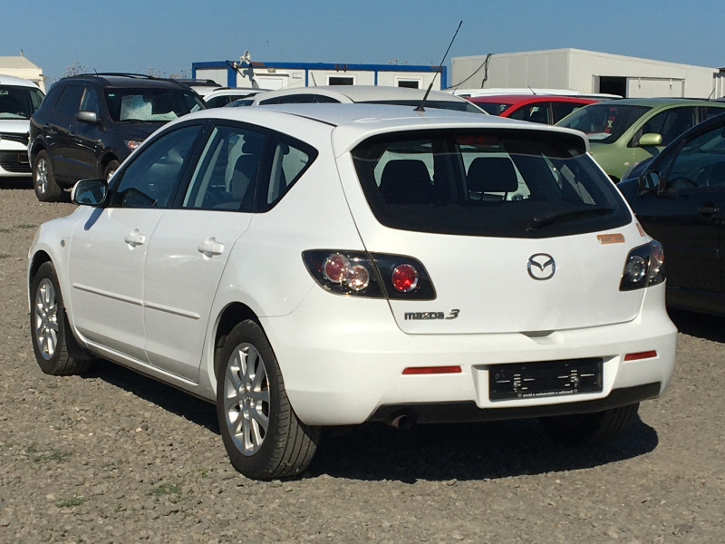 Mazda 3 1.6i Automat Швейцария, снимка 4 - Автомобили и джипове - 46434169