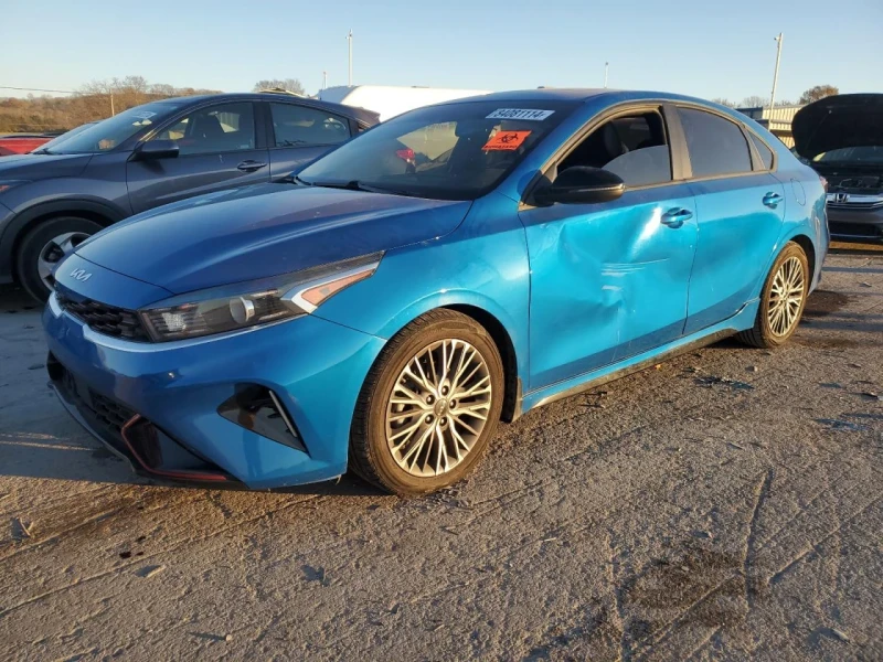 Kia Forte, снимка 2 - Автомобили и джипове - 49084529