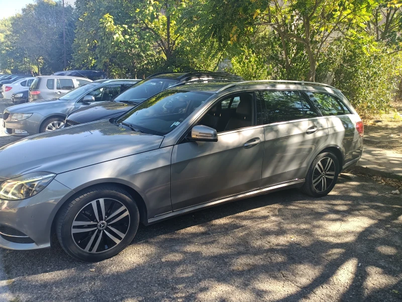 Mercedes-Benz E 250 4 matic, снимка 3 - Автомобили и джипове - 51810498