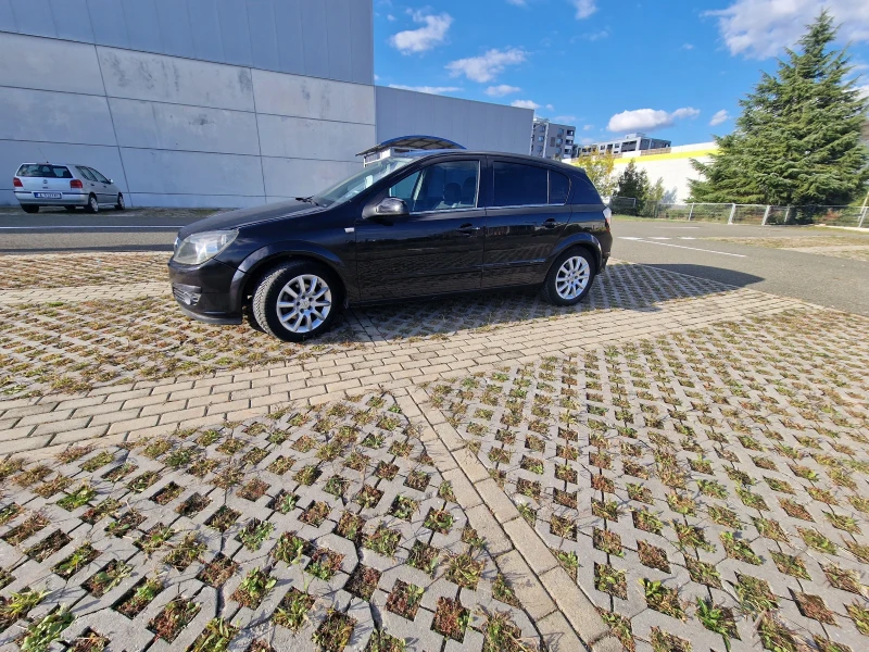 Opel Astra, снимка 9 - Автомобили и джипове - 52930844