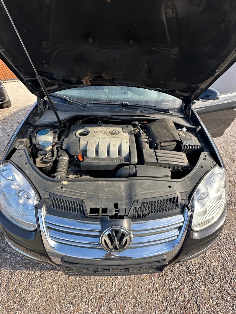 VW Golf 2.0TDI140ксBMM/DSG, снимка 8 - Автомобили и джипове - 52645558