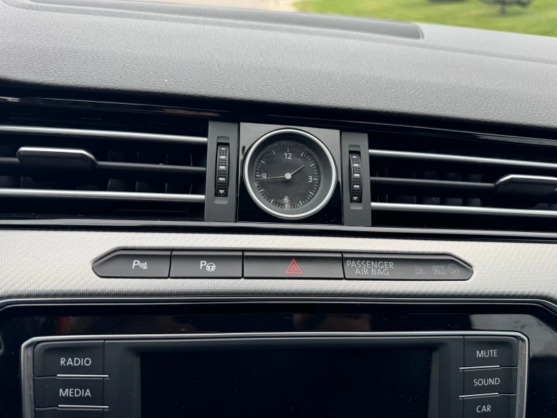 VW Passat R line, снимка 14 - Автомобили и джипове - 52338503