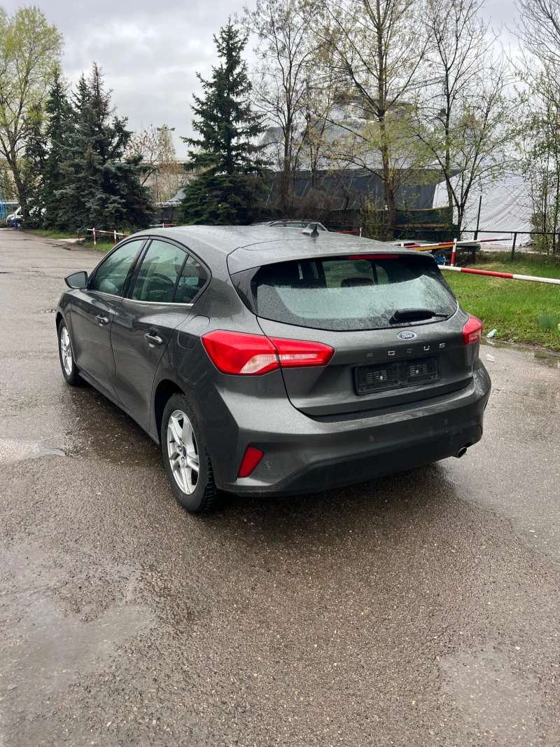 Ford Focus 1.5, снимка 3 - Автомобили и джипове - 52604303