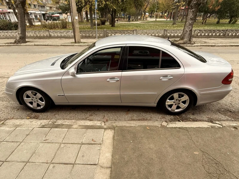 Mercedes-Benz E 270 2.7, снимка 7 - Автомобили и джипове - 52698559