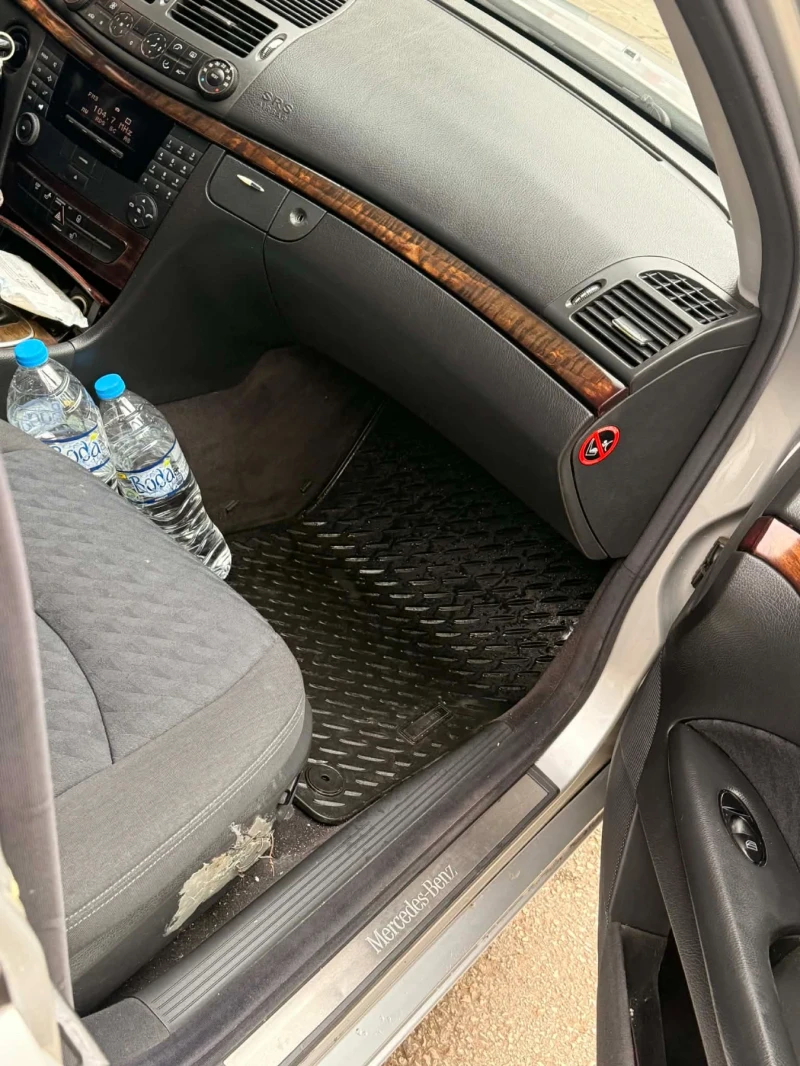 Mercedes-Benz E 270 2.7, снимка 6 - Автомобили и джипове - 52698559