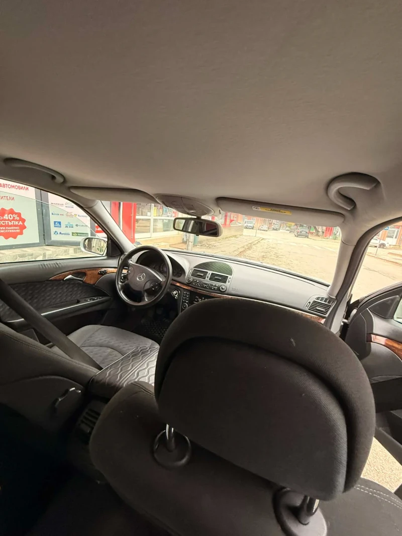 Mercedes-Benz E 270 2.7, снимка 4 - Автомобили и джипове - 52698559