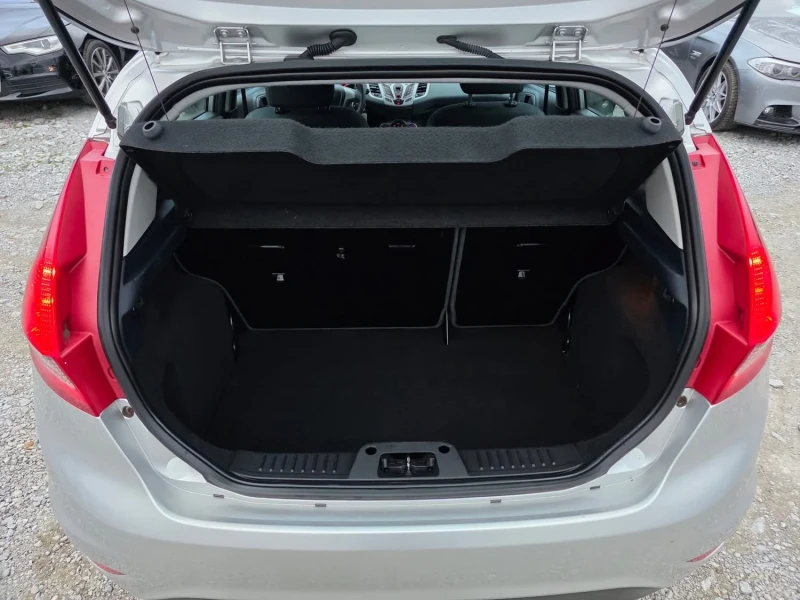 Ford Fiesta 1.25i 60K.C. / КЛИМАТИК / КАТО НОВА /, снимка 12 - Автомобили и джипове - 52730803