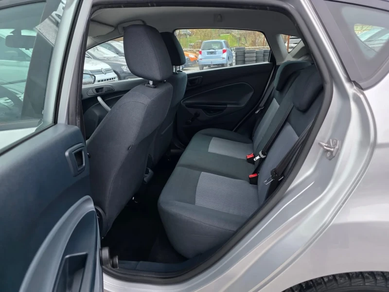 Ford Fiesta 1.25i 60K.C. / КЛИМАТИК / КАТО НОВА /, снимка 7 - Автомобили и джипове - 52730803